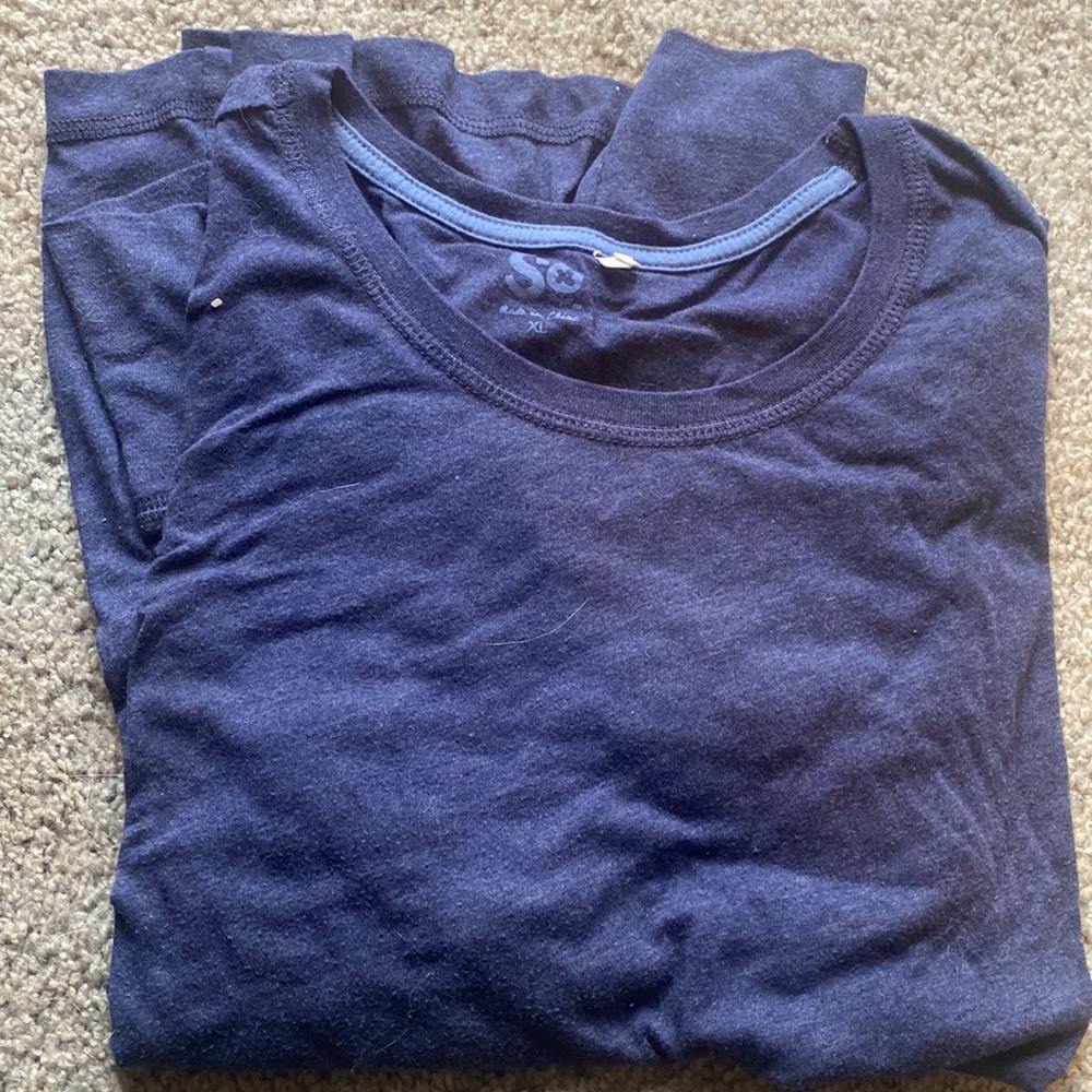 Long sleeve tee